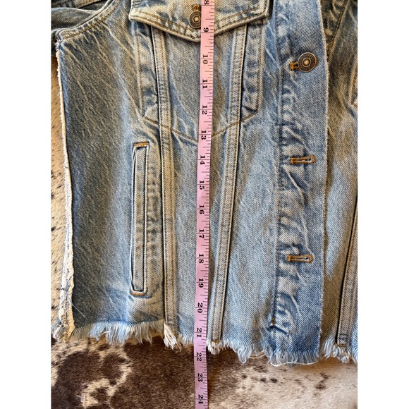 FREE PEOPLE We The Free Denim Cropped Distressed Jacket Size Medium - Picture 8 of 8